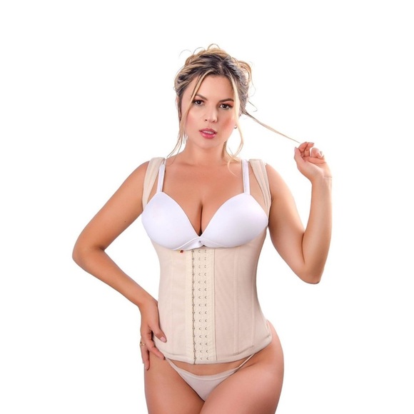Latina Divina Other - Paz Latina Divina Faja